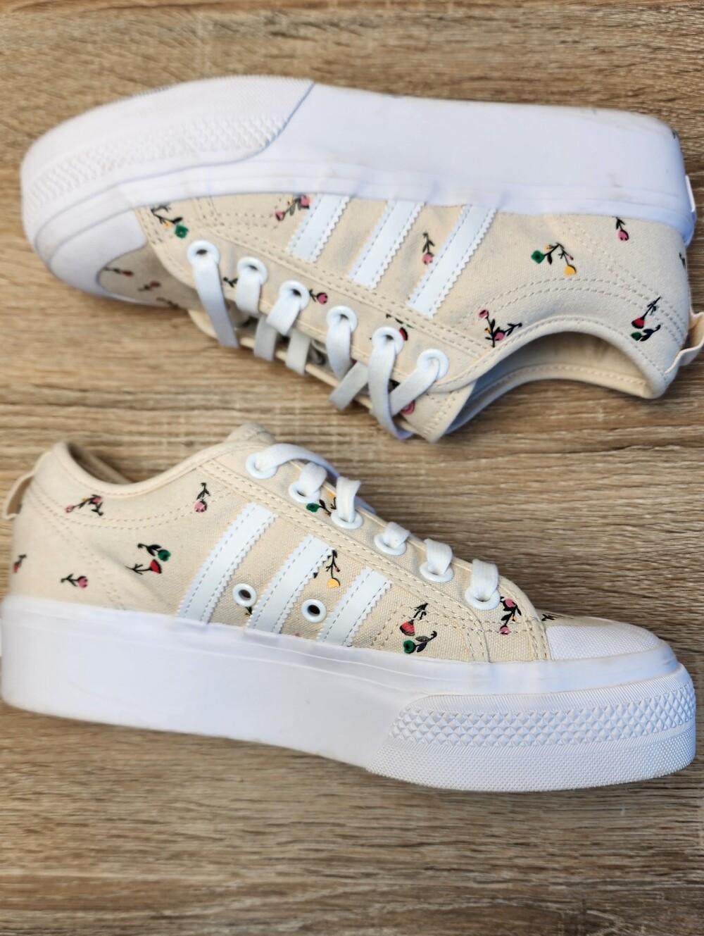 ADIDAS Originals Nizza Floral Platform Lace Up Sneaker Shoe Women's 7 - Picture 3 of 15